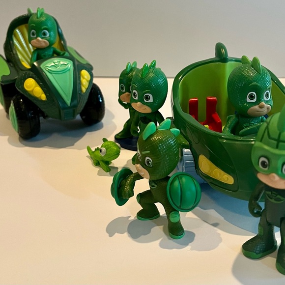 PJ Mask Hero & Villains & Their Rides - PJ Mask Lot - Picture 2 of 16